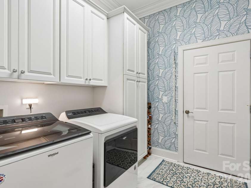 17406 Meadow Bottom Road, Charlotte, NC 28277.  MLS# CAR4397244, YatesRealty ID 42481. 
