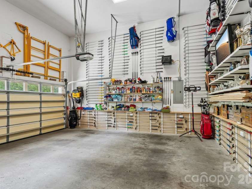 17406 Meadow Bottom Road, Charlotte, NC 28277.  MLS# CAR4397244, YatesRealty ID 42481. 