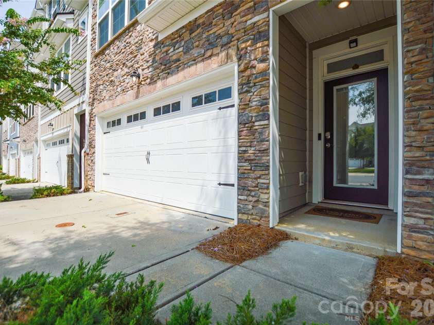 12104 Ardrey Park Drive, Charlotte, NC 28277.  MLS# CAR4408676, YatesRealty ID 42482. 