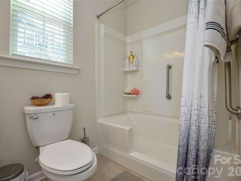 12104 Ardrey Park Drive, Charlotte, NC 28277.  MLS# CAR4408676, YatesRealty ID 42482. 
