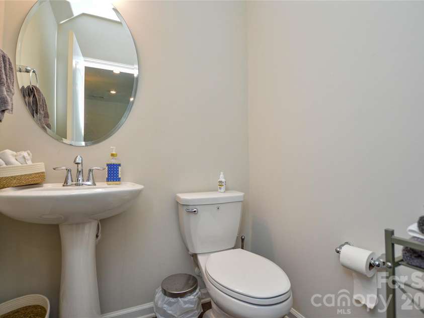 12104 Ardrey Park Drive, Charlotte, NC 28277.  MLS# CAR4408676, YatesRealty ID 42482. 