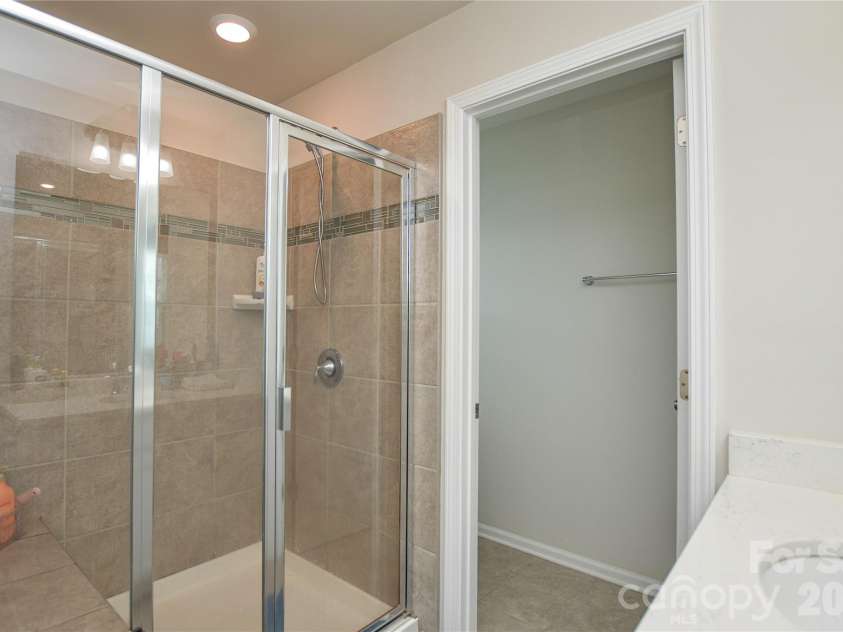12104 Ardrey Park Drive, Charlotte, NC 28277.  MLS# CAR4408676, YatesRealty ID 42482. 