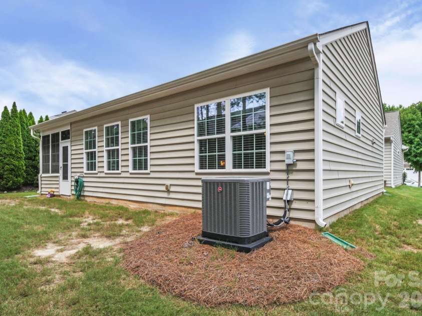 4286 Perth Road, Fort Mill, SC 29707.  MLS# CAR4408624, YatesRealty ID 42483. 