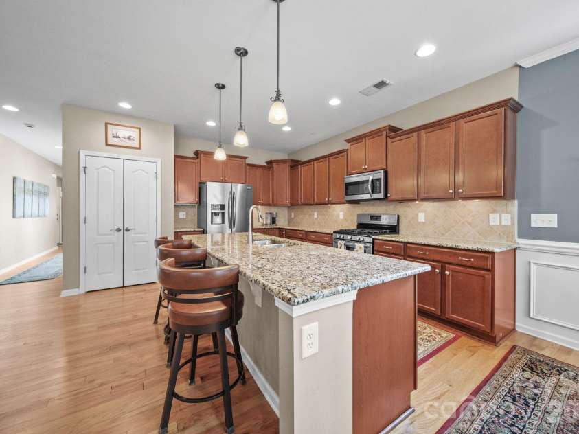 4286 Perth Road, Fort Mill, SC 29707.  MLS# CAR4408624, YatesRealty ID 42483. Kitchen
