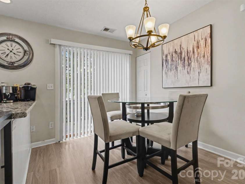 5845 Cougar Lane, Charlotte, NC 28269.  MLS# CAR4407101, YatesRealty ID 42485. 