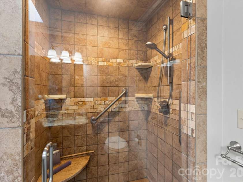 12 Highlander Lane, Hendersonville, NC 28792.  MLS# CAR4400920, YatesRealty ID 42486. 