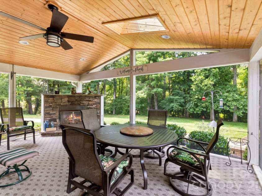 12 Highlander Lane, Hendersonville, NC 28792.  MLS# CAR4400920, YatesRealty ID 42486. 