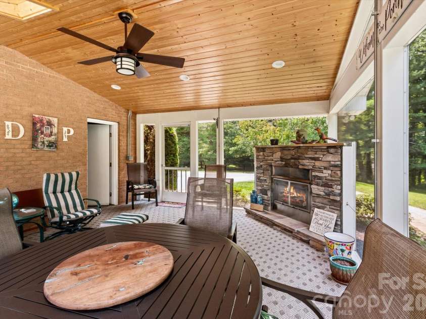 12 Highlander Lane, Hendersonville, NC 28792.  MLS# CAR4400920, YatesRealty ID 42486. 