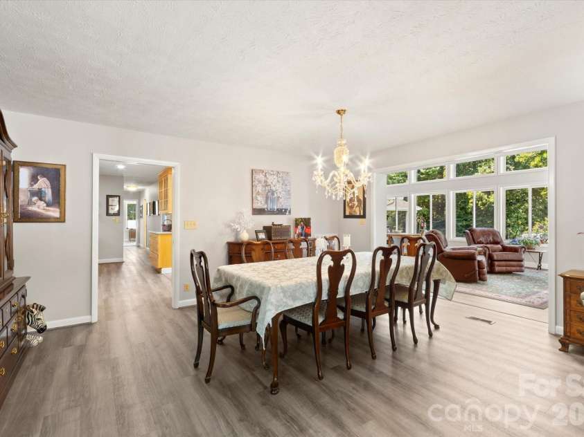 12 Highlander Lane, Hendersonville, NC 28792.  MLS# CAR4400920, YatesRealty ID 42486. 