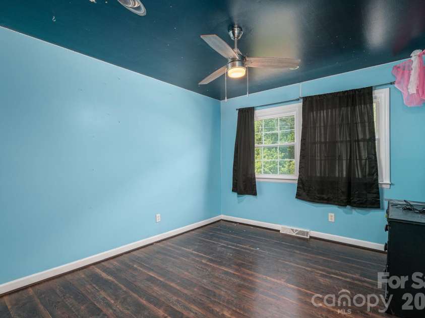 304 Windsor Drive, Shelby, NC 28150.  MLS# CAR4408450, YatesRealty ID 42488. Bedroom 4