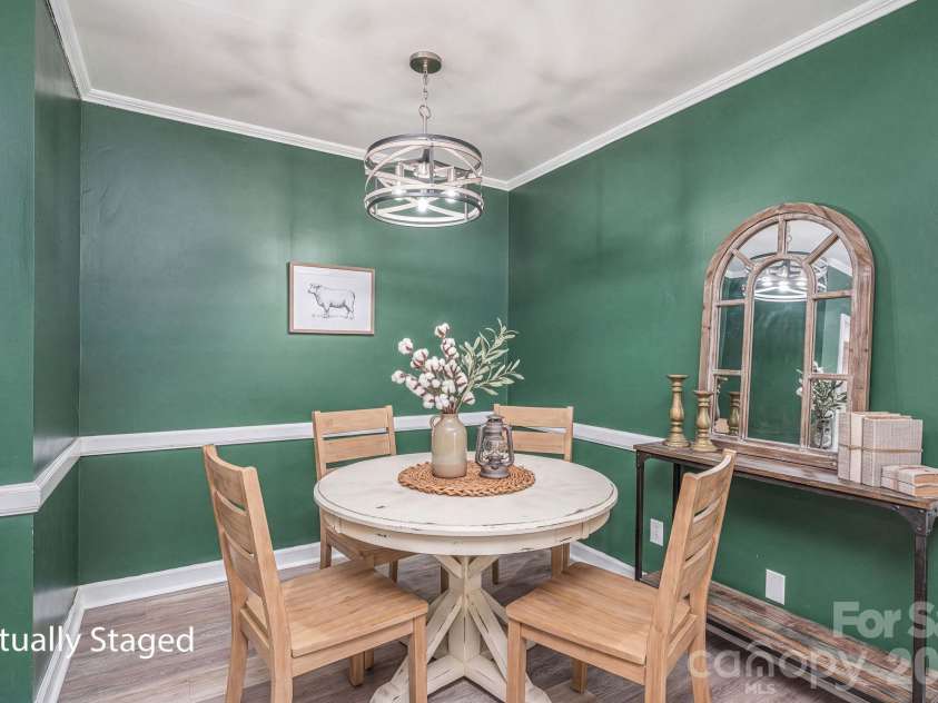 304 Windsor Drive, Shelby, NC 28150.  MLS# CAR4408450, YatesRealty ID 42488. Eat in kitchen potential