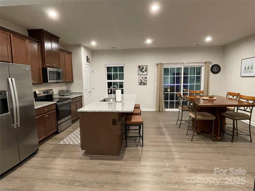 2133 Tupelo Grove Lane, Gastonia, NC 28054.  MLS# CAR4206022, YatesRealty ID 4249. All appliances remain.