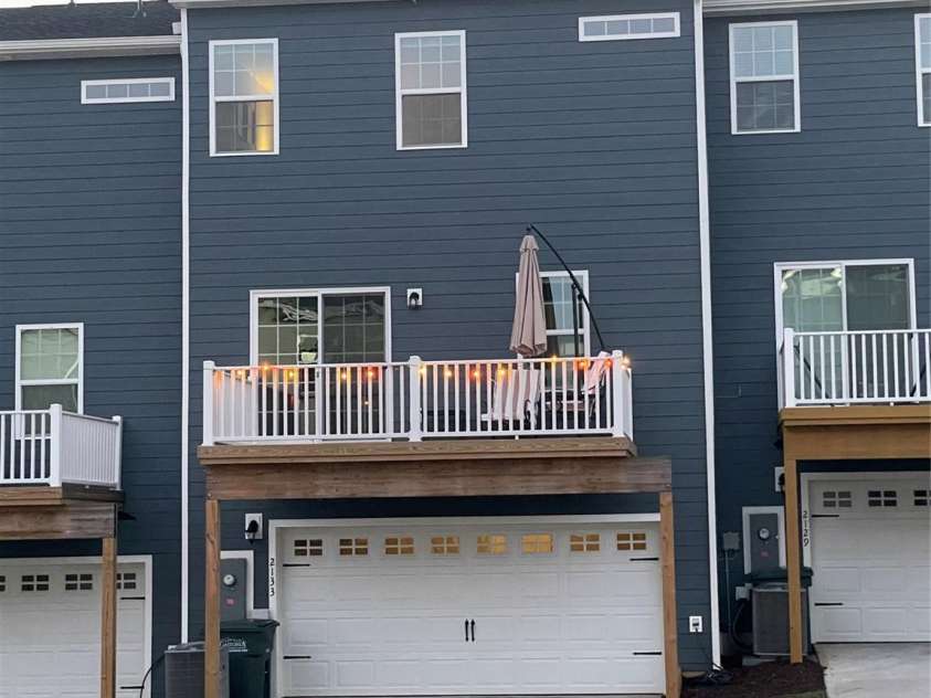 2133 Tupelo Grove Lane, Gastonia, NC 28054.  MLS# CAR4206022, YatesRealty ID 4249. Ground level garage has entry door to lower level bonus room.