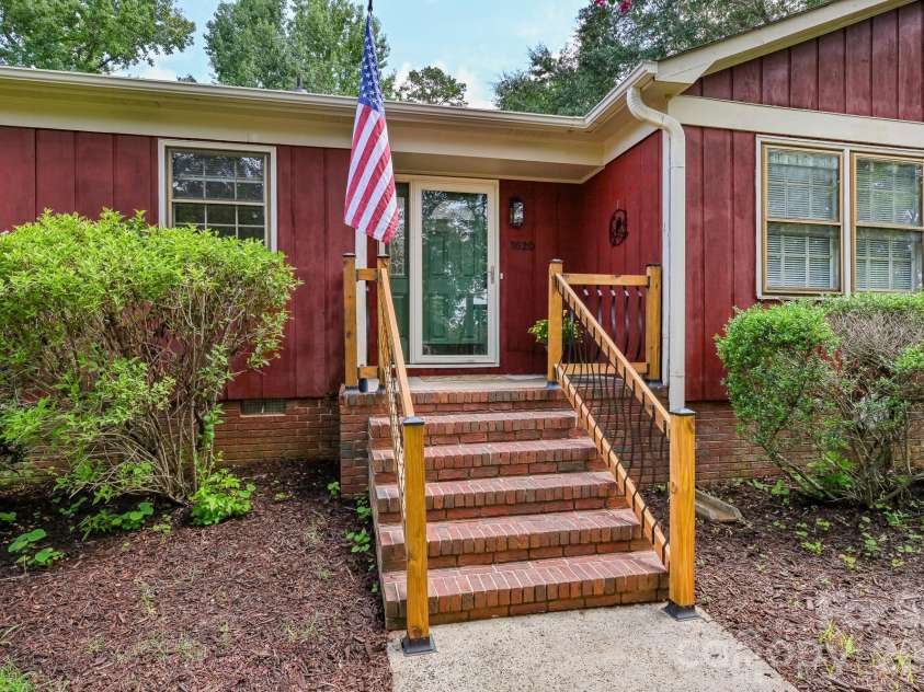 1620 Windyrush Lane, Gastonia, NC 28054.  MLS# CAR4395424, YatesRealty ID 42492. 