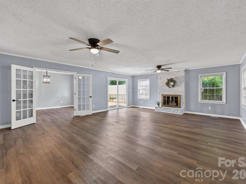 1620 Windyrush Lane, Gastonia, NC 28054.  MLS# CAR4395424, YatesRealty ID 42492. 