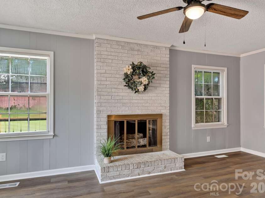 1620 Windyrush Lane, Gastonia, NC 28054.  MLS# CAR4395424, YatesRealty ID 42492. 