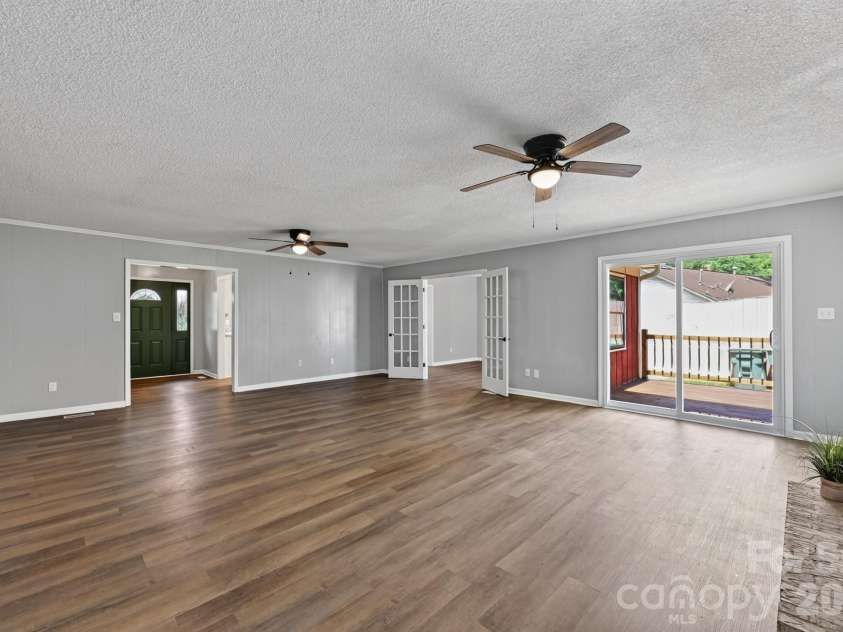 1620 Windyrush Lane, Gastonia, NC 28054.  MLS# CAR4395424, YatesRealty ID 42492. 