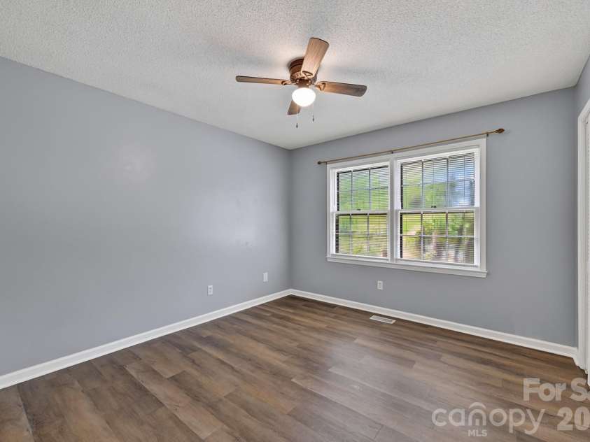 1620 Windyrush Lane, Gastonia, NC 28054.  MLS# CAR4395424, YatesRealty ID 42492. 