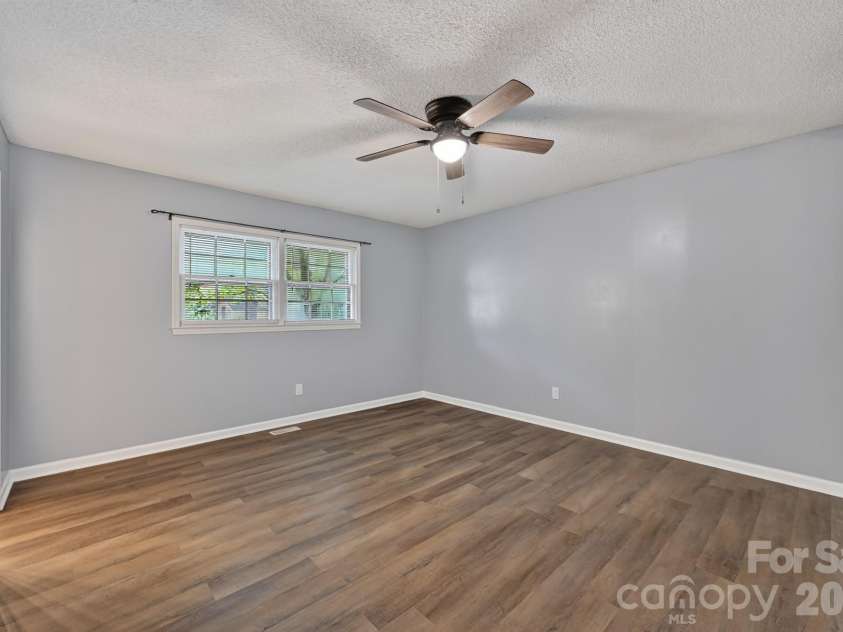 1620 Windyrush Lane, Gastonia, NC 28054.  MLS# CAR4395424, YatesRealty ID 42492. 