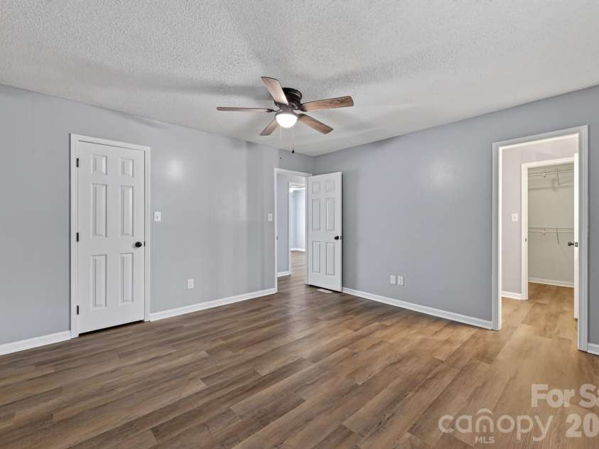 1620 Windyrush Lane, Gastonia, NC 28054.  MLS# CAR4395424, YatesRealty ID 42492. 