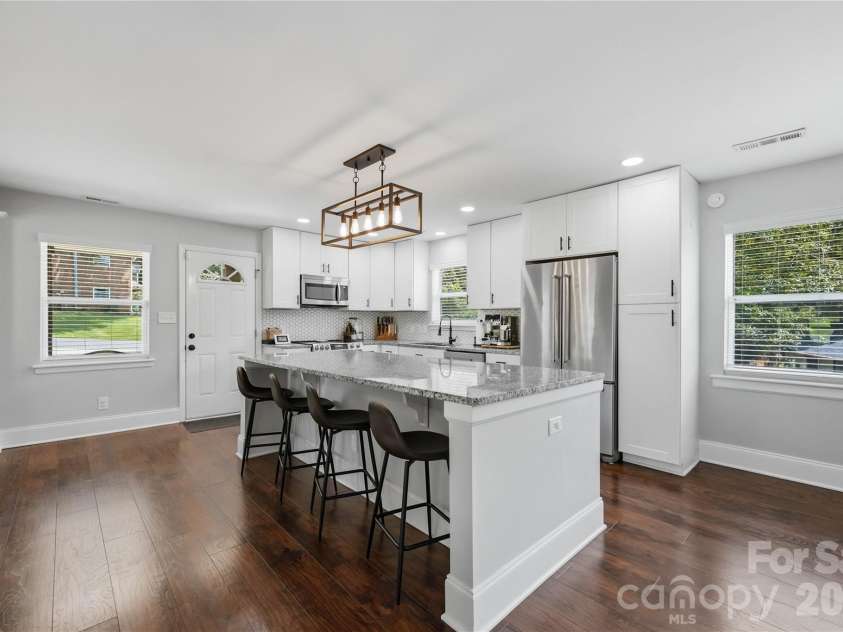 1301 Manchester Lane, Charlotte, NC 28227.  MLS# CAR4402084, YatesRealty ID 42493. 