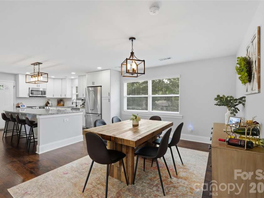 1301 Manchester Lane, Charlotte, NC 28227.  MLS# CAR4402084, YatesRealty ID 42493. 