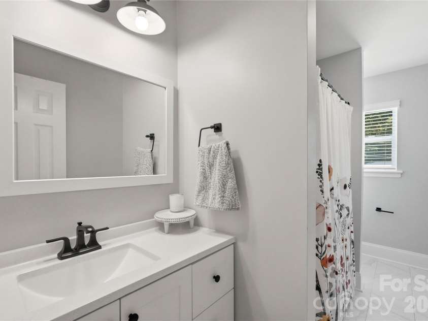 1301 Manchester Lane, Charlotte, NC 28227.  MLS# CAR4402084, YatesRealty ID 42493. 
