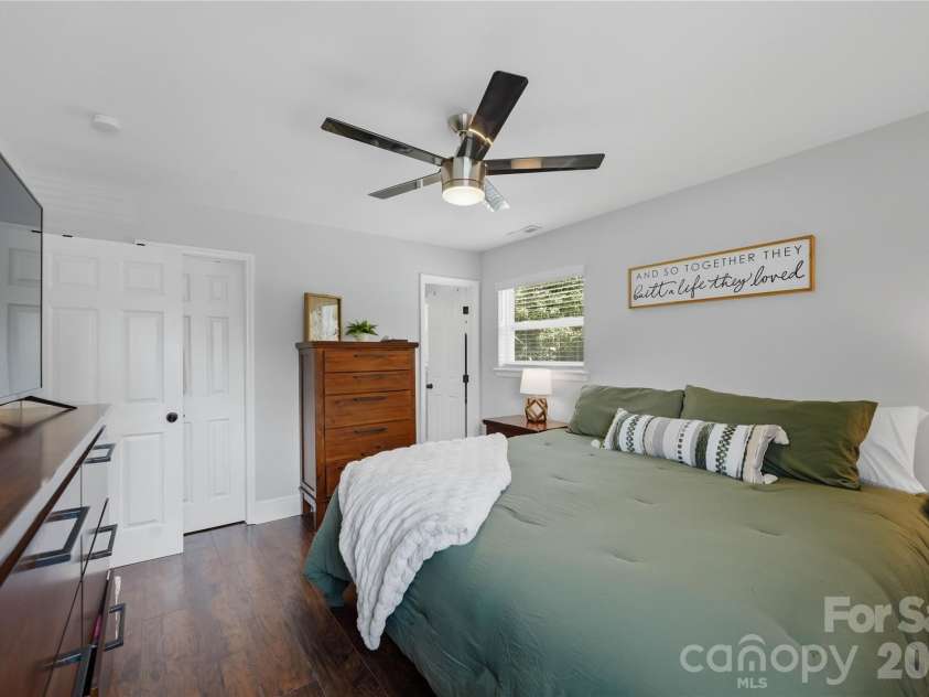 1301 Manchester Lane, Charlotte, NC 28227.  MLS# CAR4402084, YatesRealty ID 42493. 