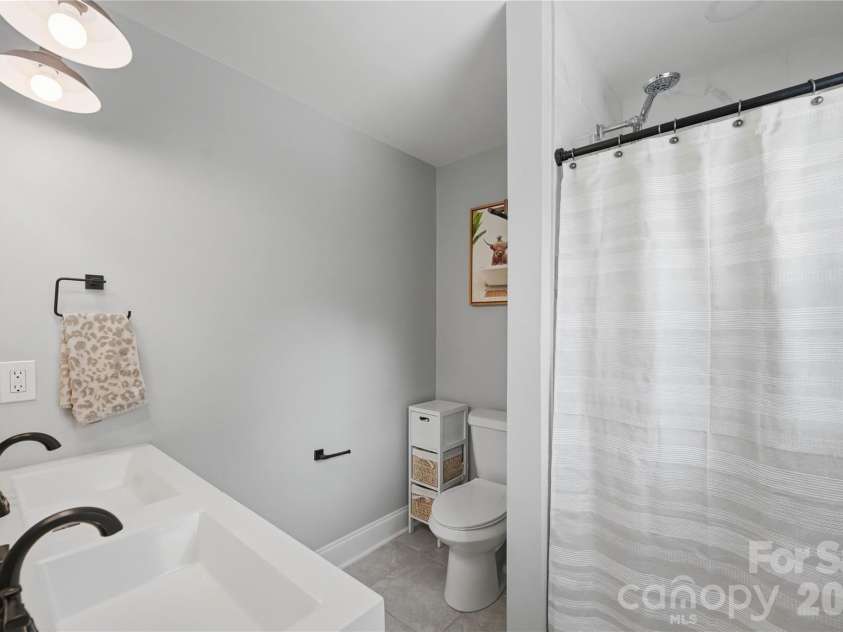 1301 Manchester Lane, Charlotte, NC 28227.  MLS# CAR4402084, YatesRealty ID 42493. 