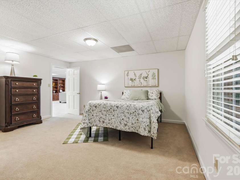 675 Heather Drive, Lincolnton, NC 28092.  MLS# CAR4410217, YatesRealty ID 42494. 