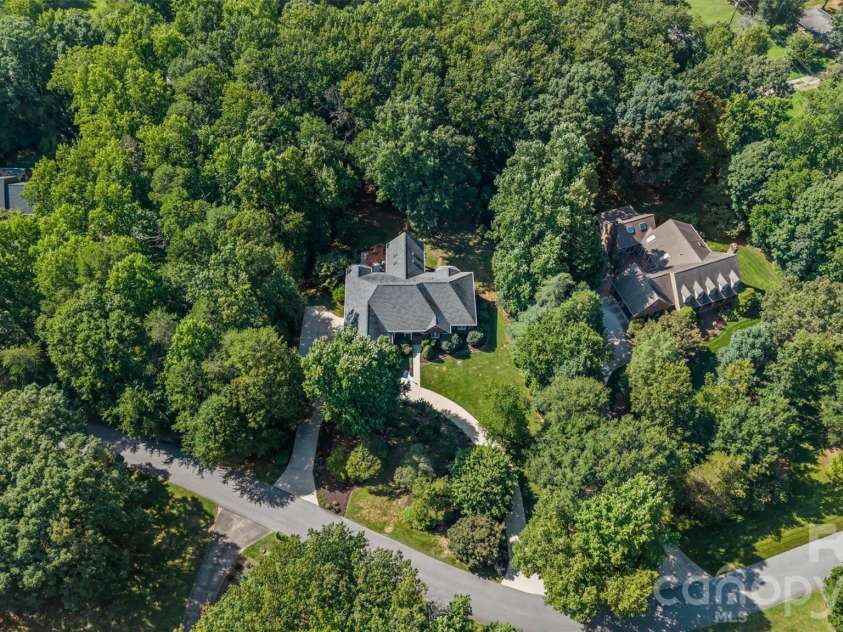 675 Heather Drive, Lincolnton, NC 28092.  MLS# CAR4410217, YatesRealty ID 42494. 