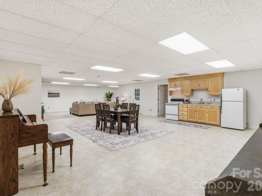 675 Heather Drive, Lincolnton, NC 28092.  MLS# CAR4410217, YatesRealty ID 42494. There is room for a dining table and this space offers a second kitchen.