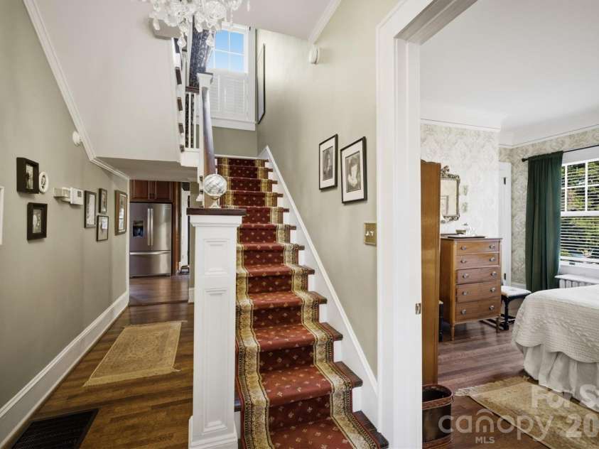 501 Norwood Street, Lenoir, NC 28645.  MLS# CAR4405733, YatesRealty ID 42496. 