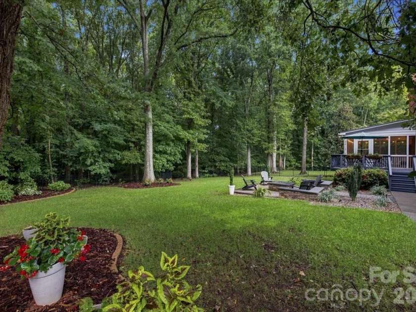 1210 Glynwater Lane, Waxhaw, NC 28173.  MLS# CAR4411817, YatesRealty ID 42497. Backyard