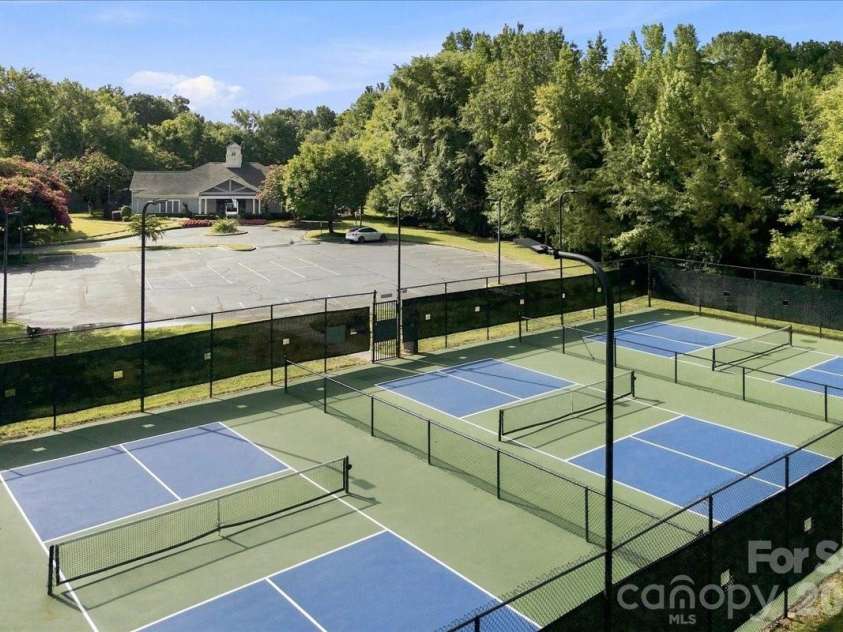 1210 Glynwater Lane, Waxhaw, NC 28173.  MLS# CAR4411817, YatesRealty ID 42497. Pickleball Courts