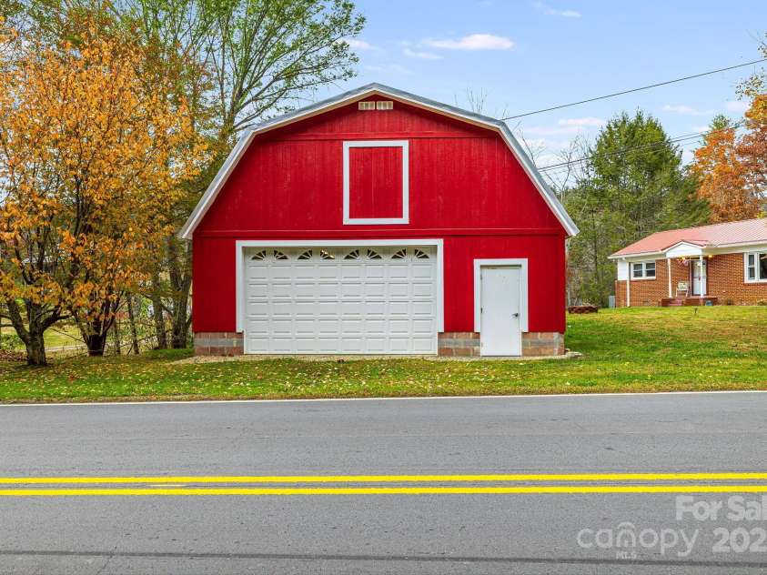 2896 Old Mars Hill Highway, Weaverville, NC 28787.  MLS# CAR4318518, YatesRealty ID 425. 