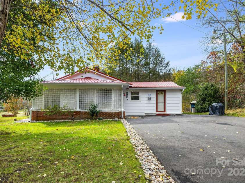 2896 Old Mars Hill Highway, Weaverville, NC 28787.  MLS# CAR4318518, YatesRealty ID 425. 