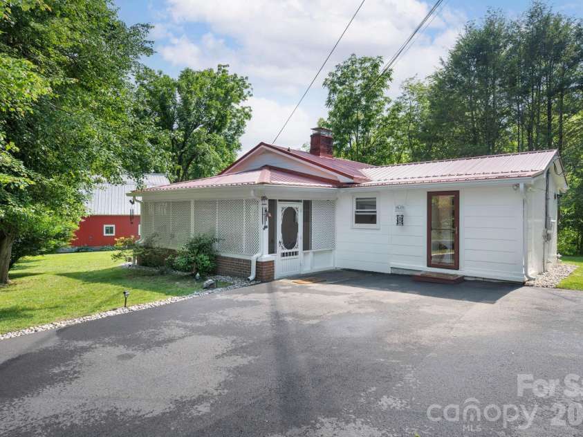 2896 Old Mars Hill Highway, Weaverville, NC 28787.  MLS# CAR4389948, YatesRealty ID 425. 