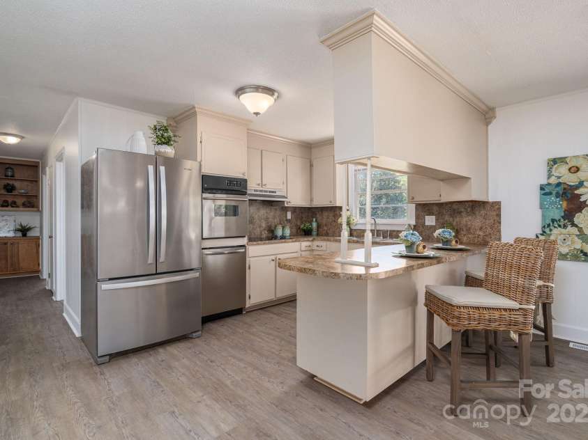 3501 Cinderella Drive, Dallas, NC 28034.  MLS# CAR4309023, YatesRealty ID 4250. 