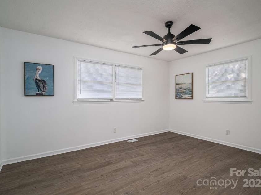 3501 Cinderella Drive, Dallas, NC 28034.  MLS# CAR4309023, YatesRealty ID 4250. 