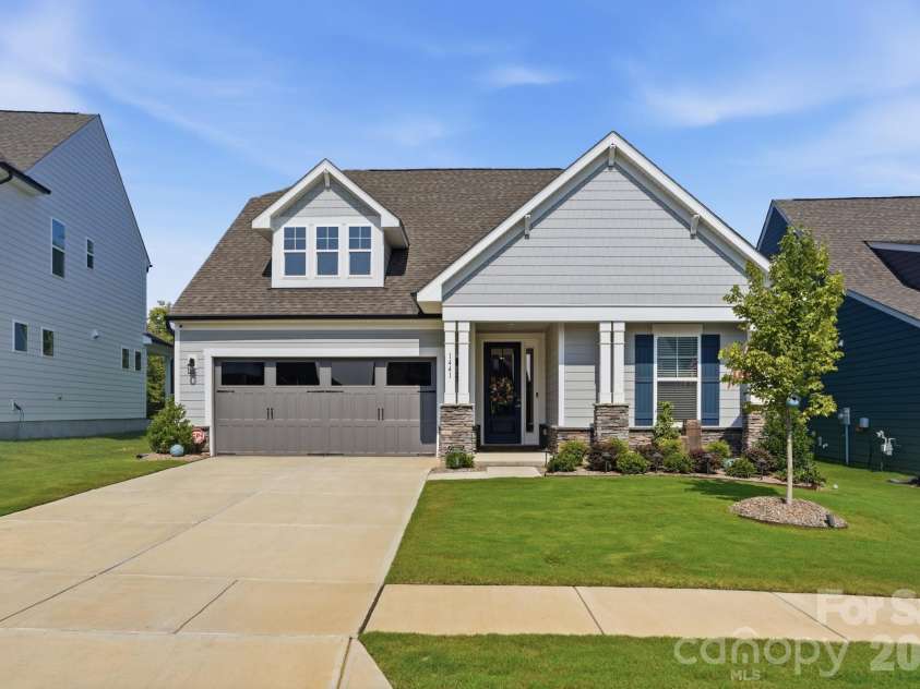 1441 Ardmore Drive, Sherrills Ford, NC 28673.  MLS# CAR4407391, YatesRealty ID 42500. 