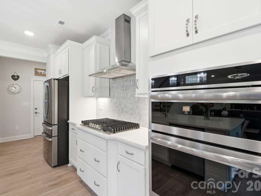 1441 Ardmore Drive, Sherrills Ford, NC 28673.  MLS# CAR4407391, YatesRealty ID 42500. 