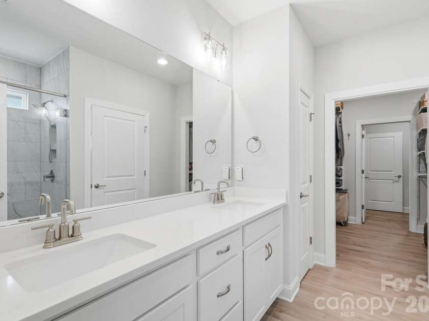 1441 Ardmore Drive, Sherrills Ford, NC 28673.  MLS# CAR4407391, YatesRealty ID 42500. 