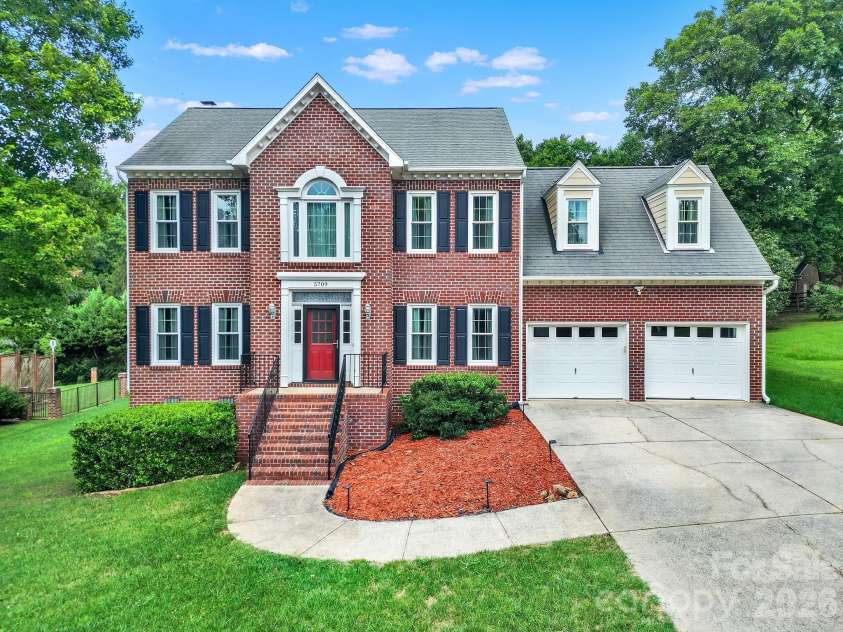 5709 Mallard Grove Road, Charlotte, NC 28269.  MLS# CAR4412816, YatesRealty ID 42502. 