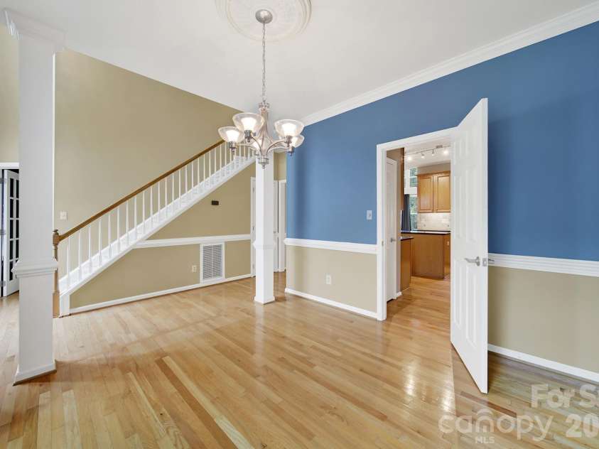 5709 Mallard Grove Road, Charlotte, NC 28269.  MLS# CAR4412816, YatesRealty ID 42502. 
