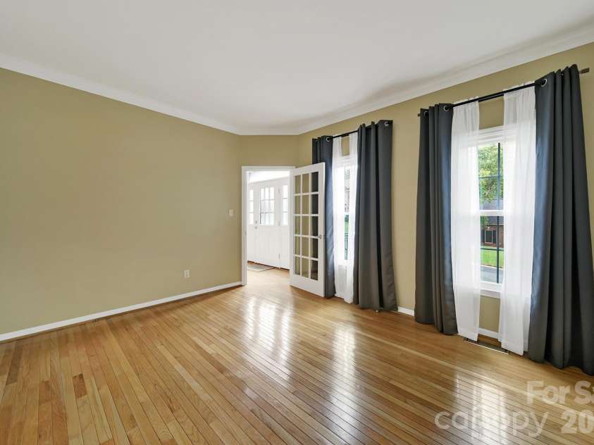 5709 Mallard Grove Road, Charlotte, NC 28269.  MLS# CAR4412816, YatesRealty ID 42502. 