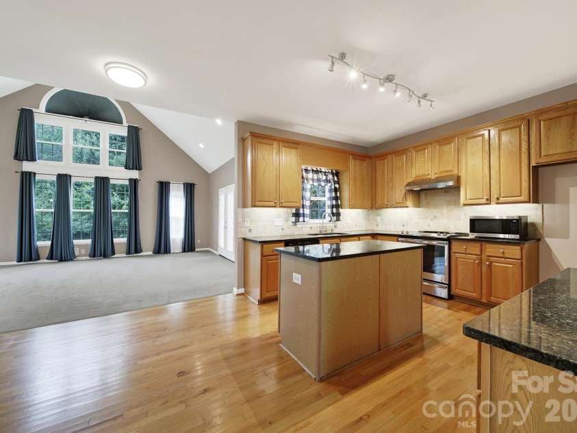 5709 Mallard Grove Road, Charlotte, NC 28269.  MLS# CAR4412816, YatesRealty ID 42502. 