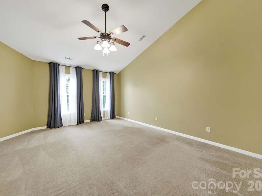5709 Mallard Grove Road, Charlotte, NC 28269.  MLS# CAR4412816, YatesRealty ID 42502. 