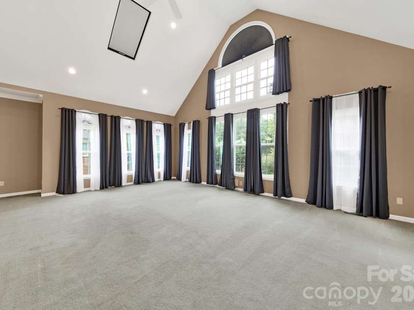 5709 Mallard Grove Road, Charlotte, NC 28269.  MLS# CAR4412816, YatesRealty ID 42502. 