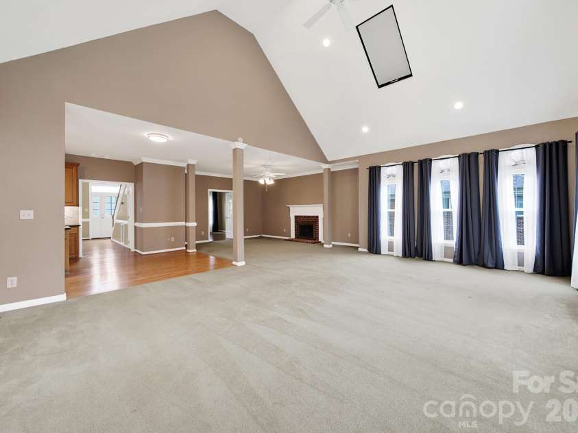 5709 Mallard Grove Road, Charlotte, NC 28269.  MLS# CAR4412816, YatesRealty ID 42502. 
